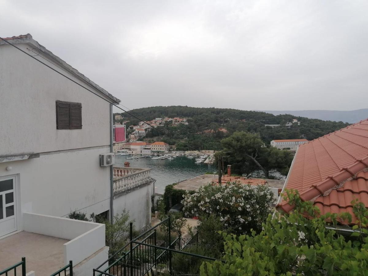 Apartments Piko2 Jelsa  Exterior photo
