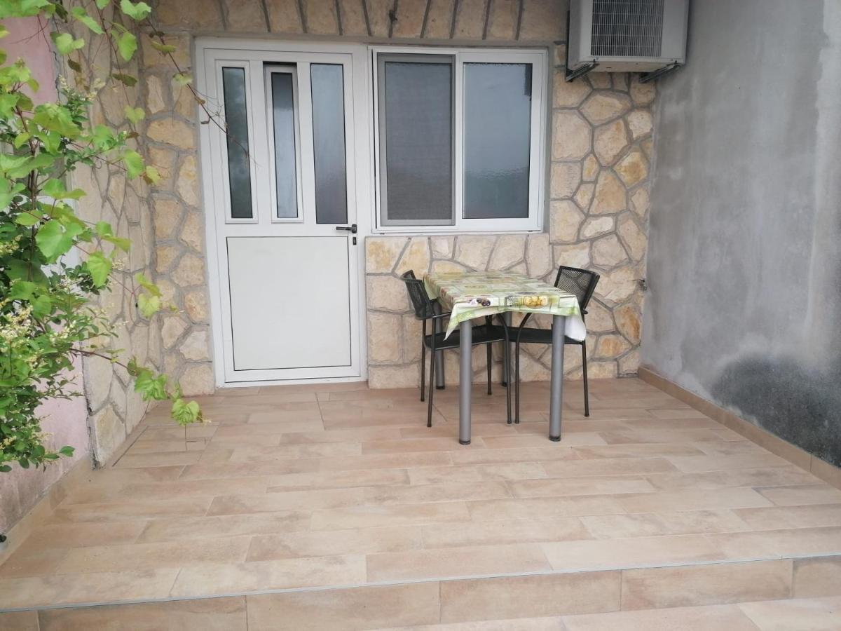 Apartments Piko2 Jelsa  Exterior photo