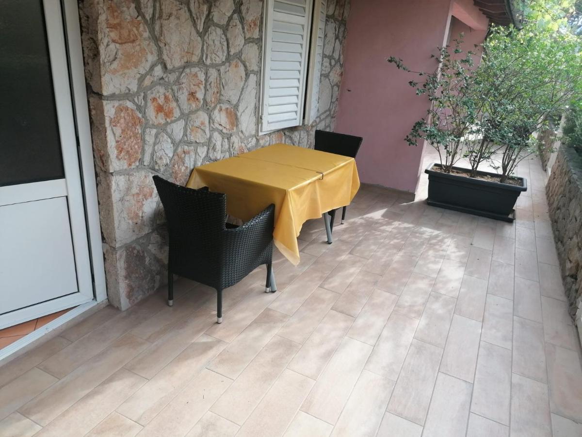 Apartments Piko2 Jelsa  Exterior photo